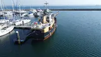 Kapal kerja untuk dijual