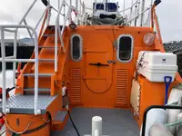Kapal penyelamat untuk dijual