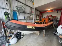 Kapal kerja untuk dijual