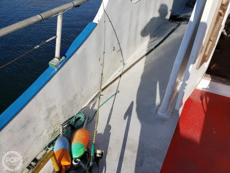 Kapal feri untuk dijual