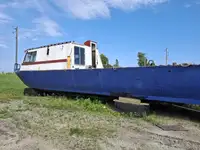 Kapal kerja untuk dijual
