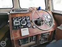 Kapal penyelamat untuk dijual