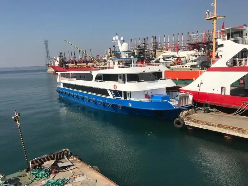 Kapal pelayaran untuk dijual