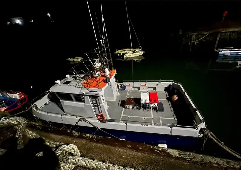 Kapal layar untuk dijual