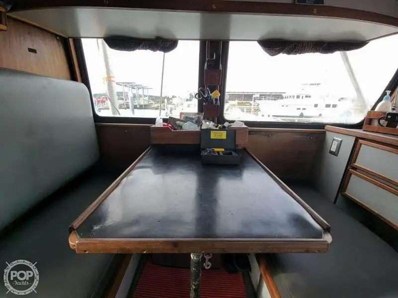 Kapal penyelamat untuk dijual
