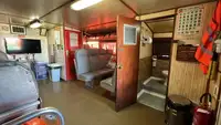 Kapal anak kapal untuk dijual