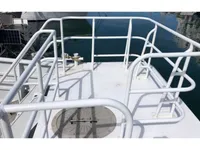 Kapal anak kapal untuk dijual