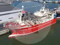 Kapal memancing untuk dijual