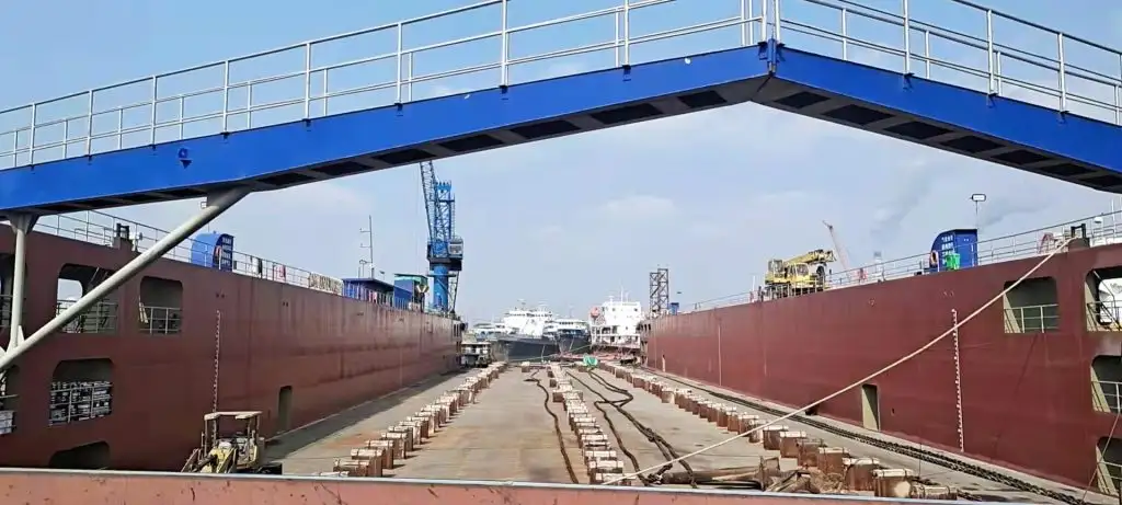 Dok terapung untuk dijual