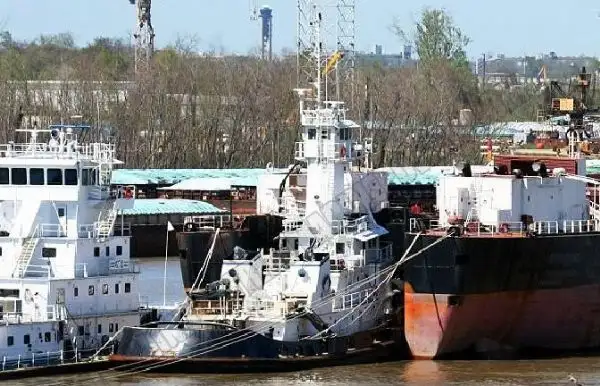 Kapal tunda untuk dijual
