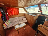 Kapal kerja untuk dijual