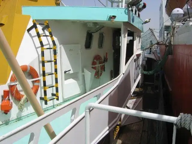 Kapal Bekal Pantas (FSV) untuk dijual