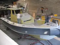 Kapal rondaan untuk dijual