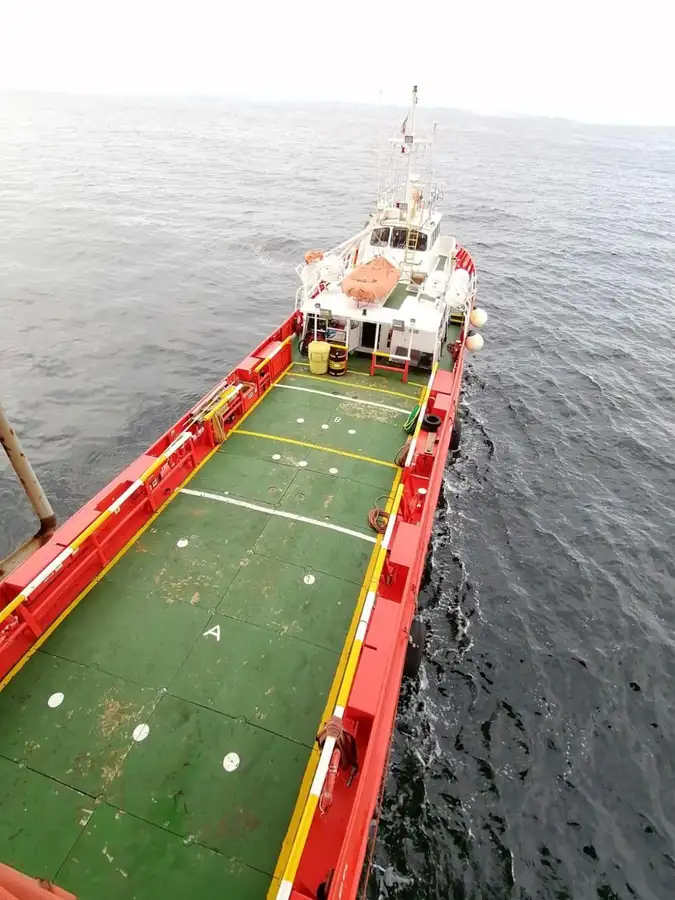Kapal anak kapal untuk dijual
