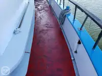 Kapal feri untuk dijual