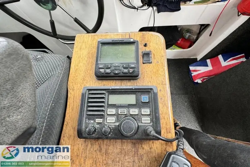 Kapal kerja untuk dijual
