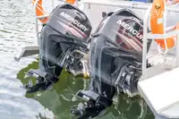 Kapal feri untuk dijual