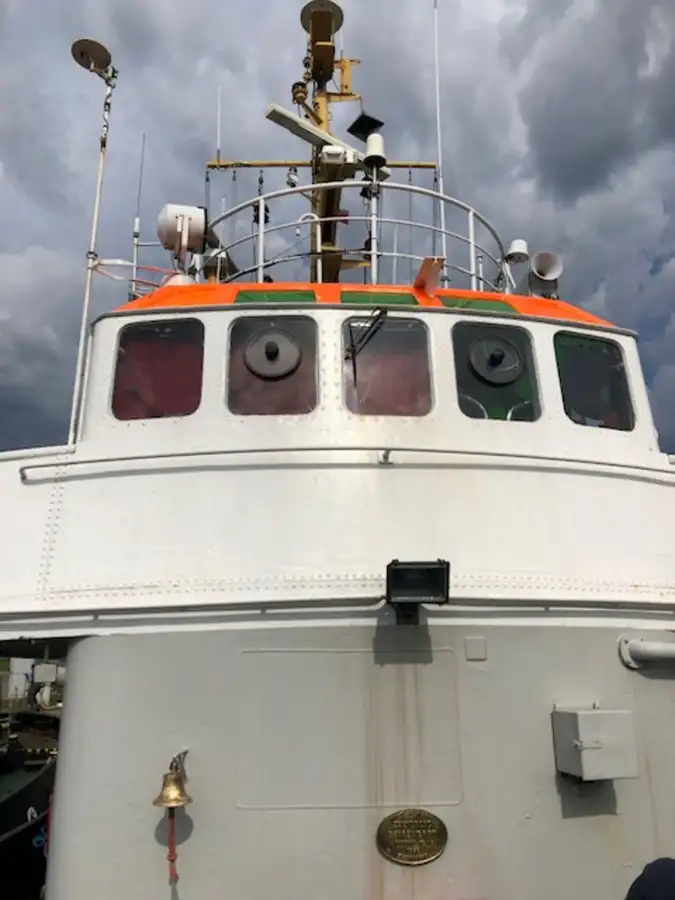 Kapal tunda untuk dijual