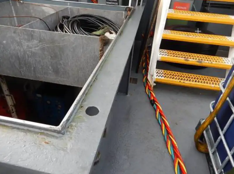 Kapal kerja untuk dijual