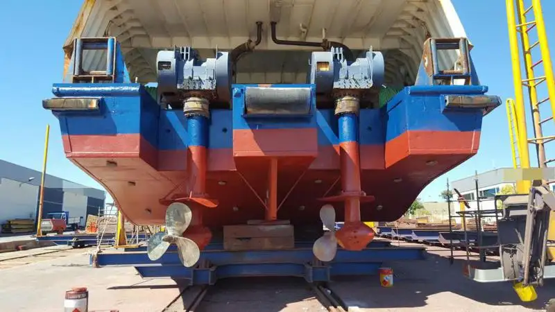 Kapal kerja untuk dijual