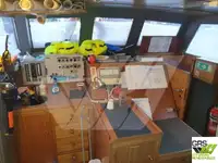 Kapal pelayaran untuk dijual