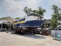 Kapal pelayaran untuk dijual