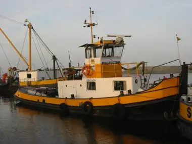 Kapal tunda untuk dijual