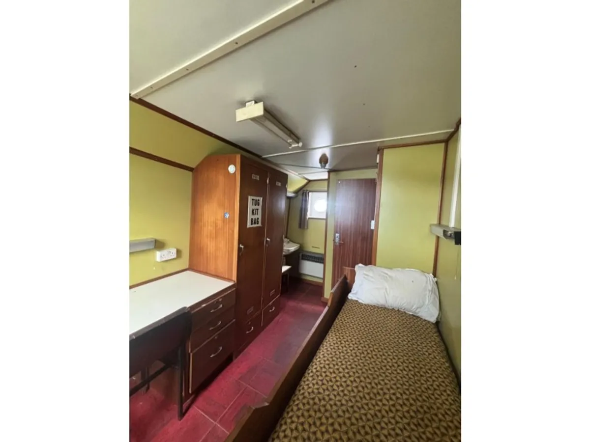 Kapal tunda untuk dijual