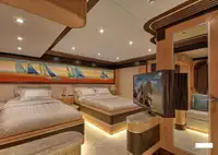 Yacht untuk dijual