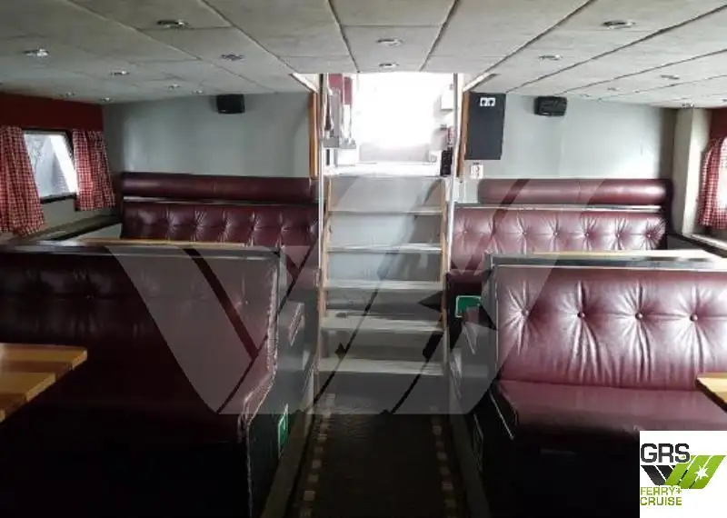 Kapal pelayaran untuk dijual
