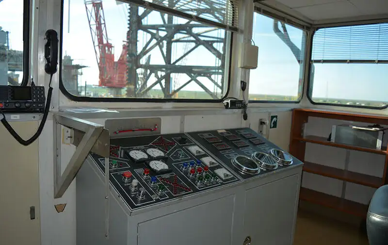 Kapal LNG untuk dijual