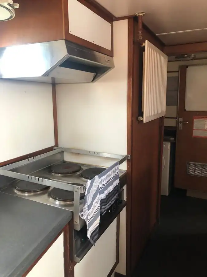Kapal tunda untuk dijual