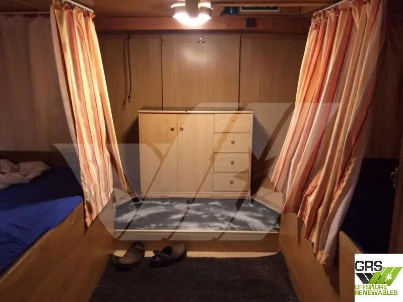 Kapal tinjauan untuk dijual