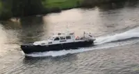 Kapal rondaan untuk dijual