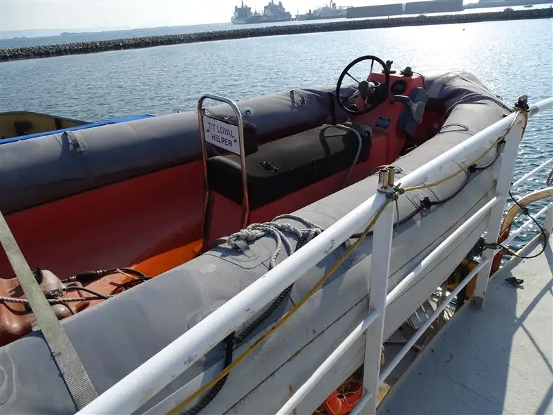 Kapal kerja untuk dijual