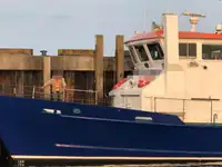 Kapal kerja untuk dijual