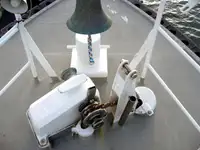 Kapal tinjauan untuk dijual