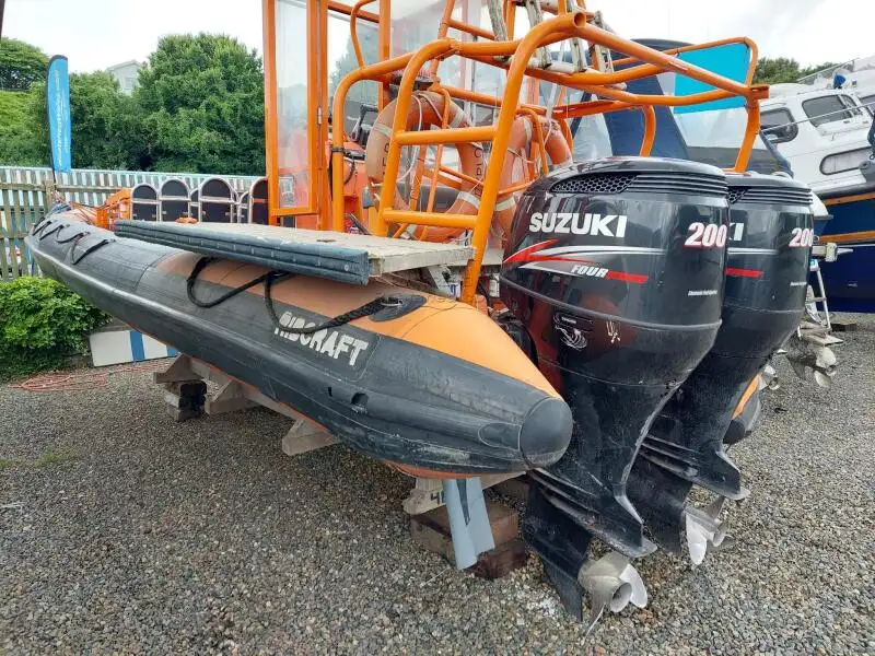 Kapal getah kaku untuk dijual