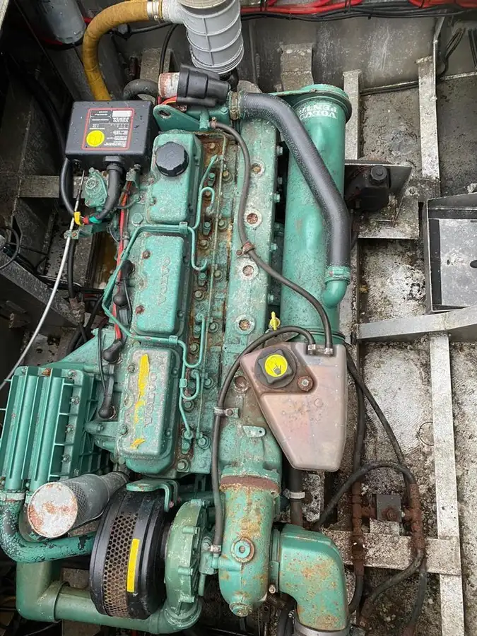 Kapal LNG untuk dijual