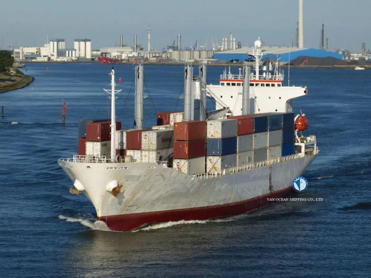 Kapal peti sejuk untuk dijual