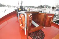 Kapal pelayaran untuk dijual