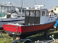 Kapal pemprosesan ikan untuk dijual