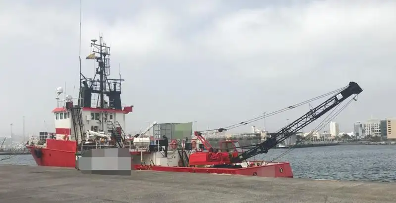 Kapal peti sejuk untuk dijual