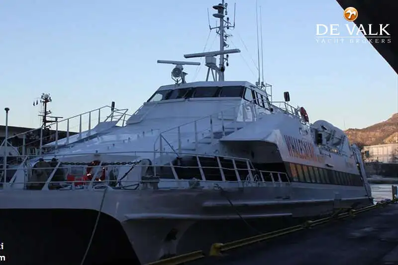 Kapal layar untuk dijual