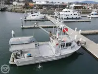 Kapal penyelamat untuk dijual