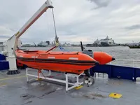 Kapal anak kapal untuk dijual