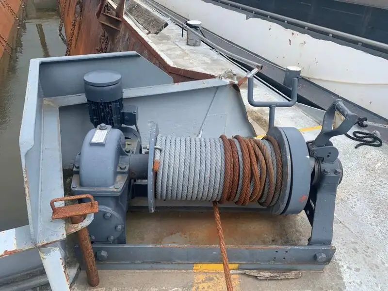 Kapal tunda untuk dijual