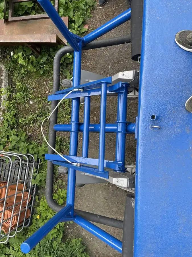 Kapal rondaan untuk dijual