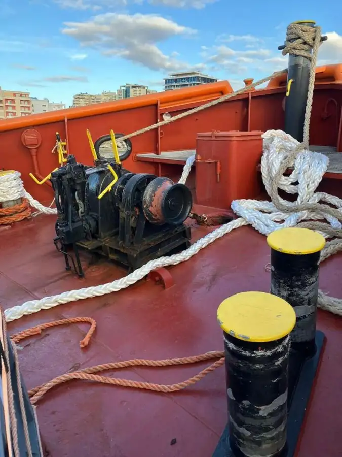 Kapal tunda untuk dijual