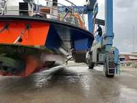 Kapal pelayaran untuk dijual